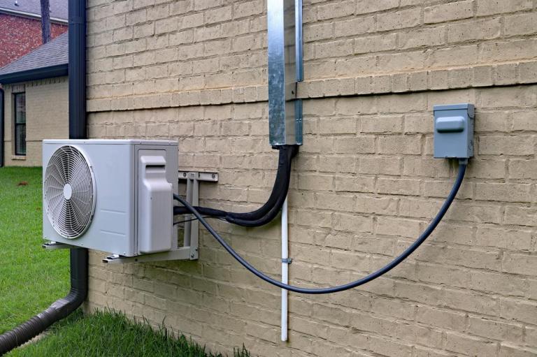 Installation de pompe à chaleur à Plougoumelen : guide complet